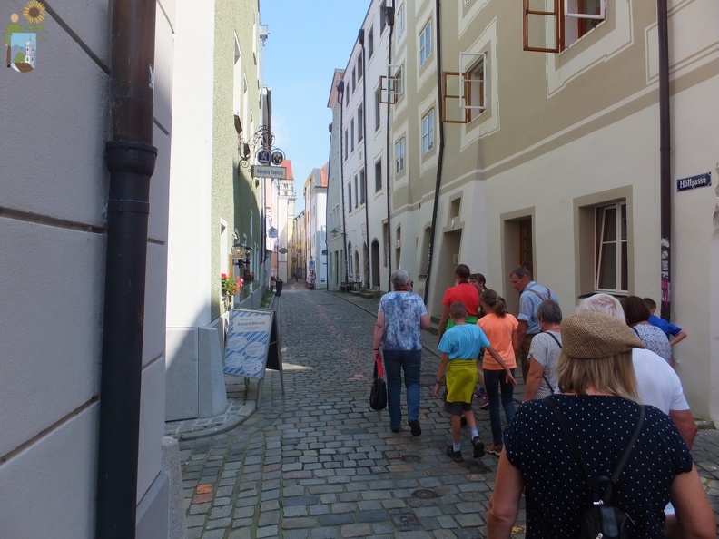 2016-06-25 15-34-19 Stadtfuehrung Passau.JPG